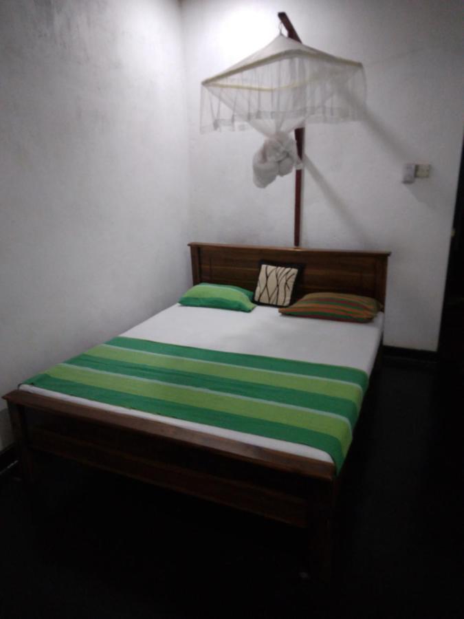 Lake House Homestay Anuradhapura Luaran gambar