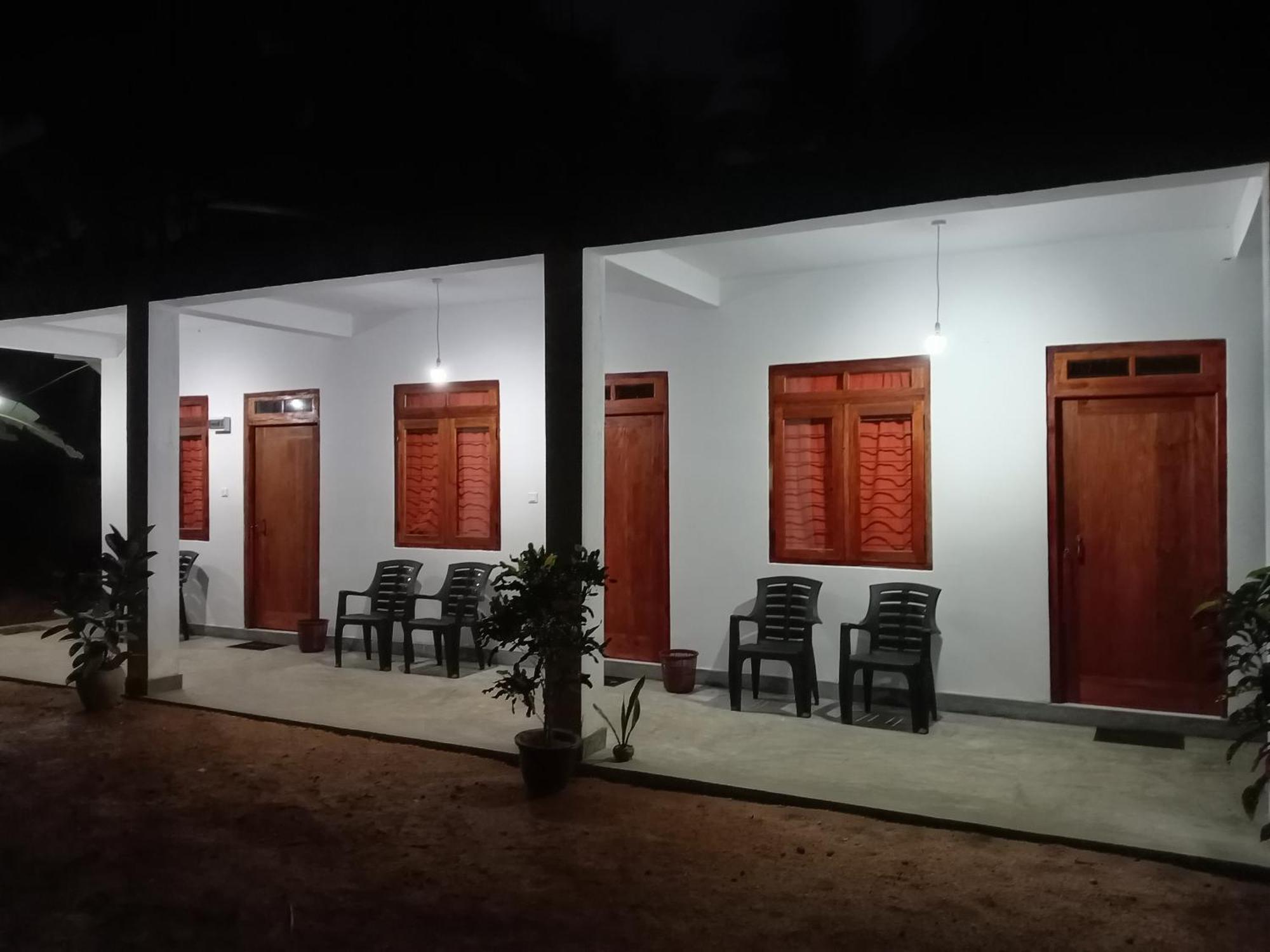 Lake House Homestay Anuradhapura Luaran gambar