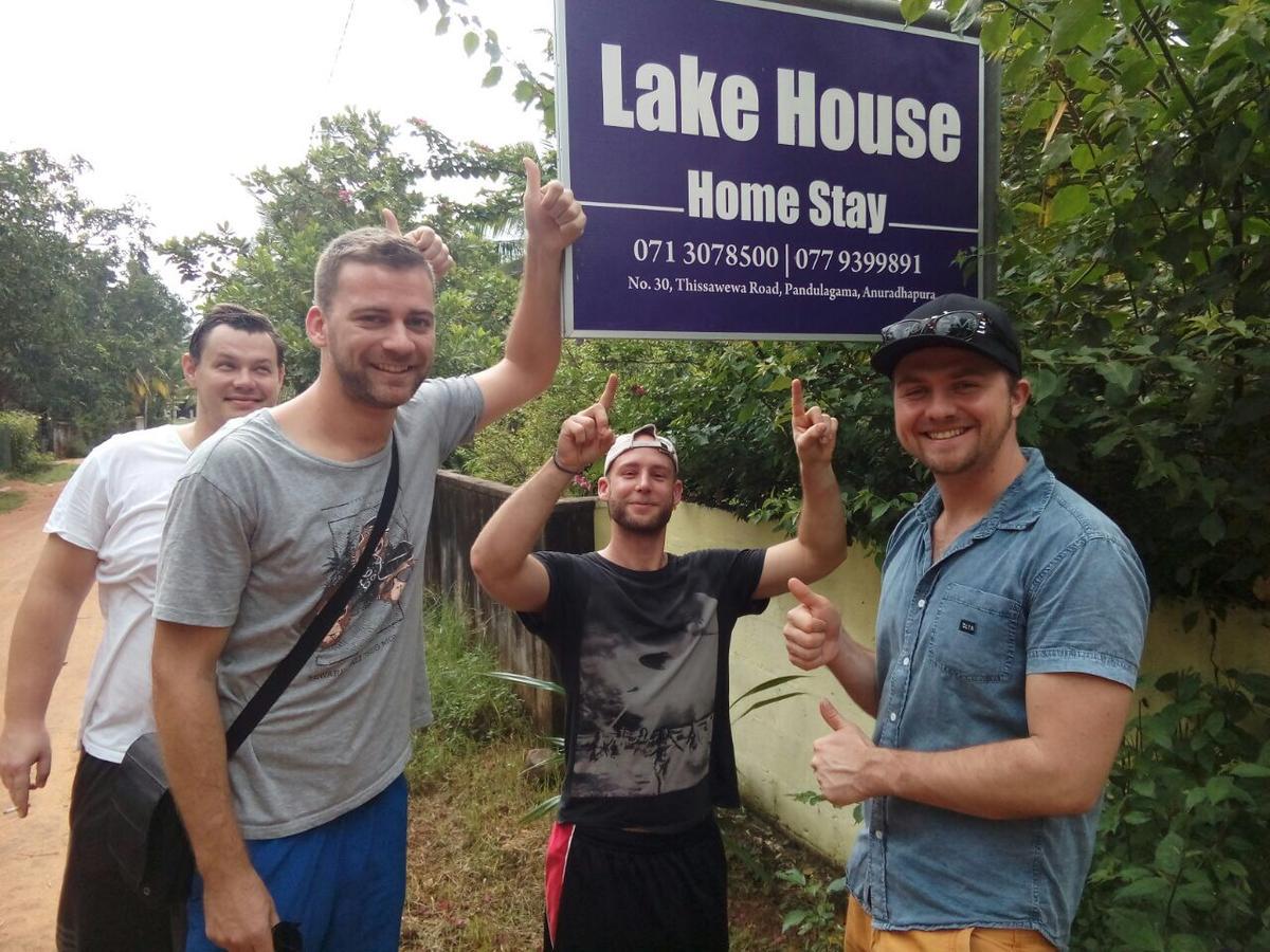 Lake House Homestay Anuradhapura Luaran gambar