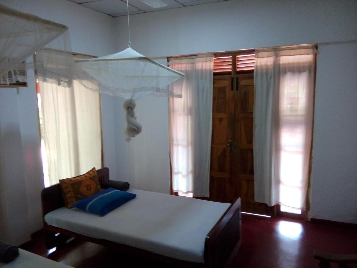 Lake House Homestay Anuradhapura Luaran gambar